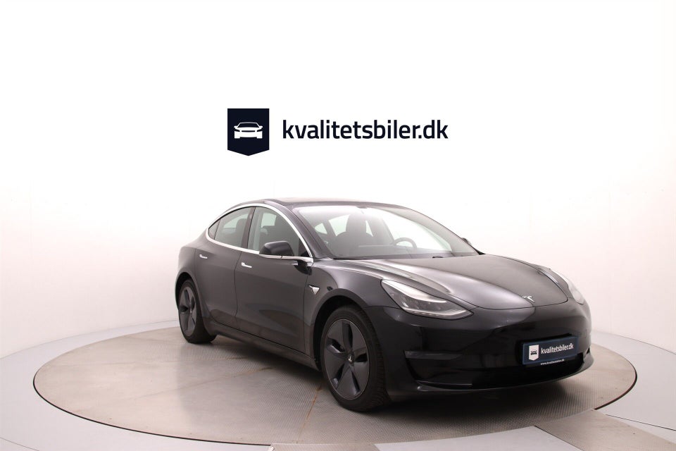 Tesla Model 3 Long Range AWD 4d