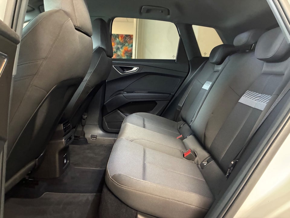 Audi Q4 e-tron 40 Advanced 5d