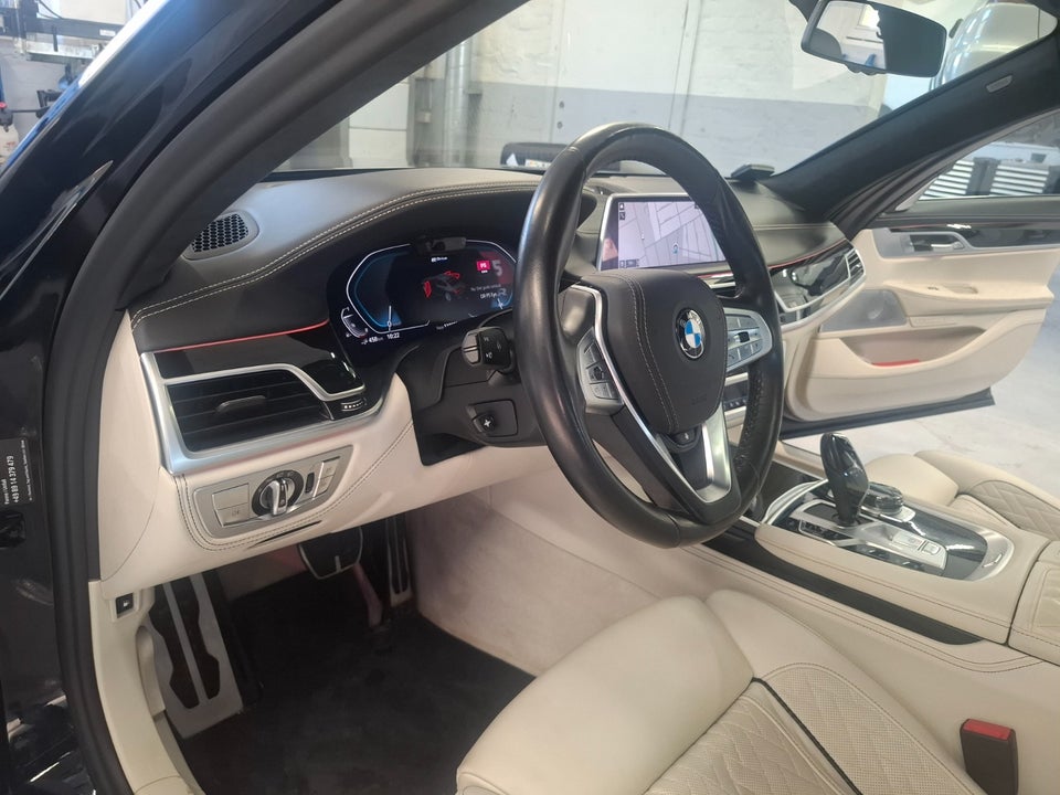 BMW 745Le 3,0 M-Sport xDrive aut. 4d