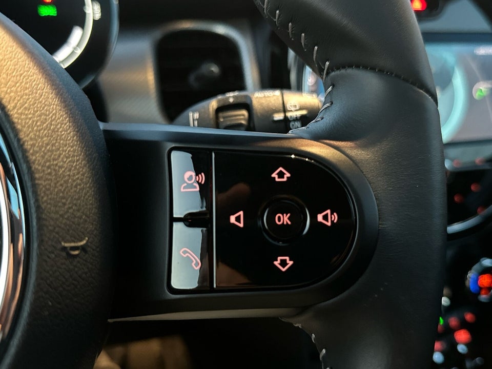 MINI Cooper SE Yours Trim 3d