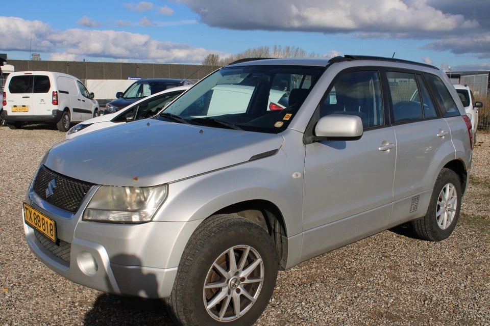 Suzuki Grand Vitara 2,0 GLS Van 5d