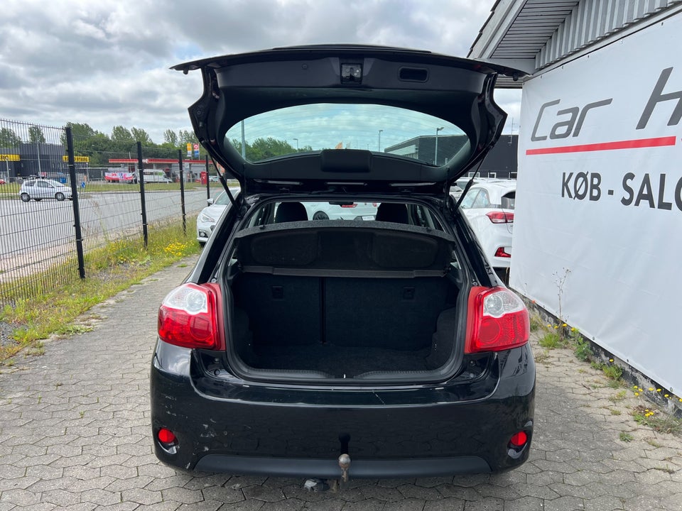 Toyota Auris 1,6 T2 5d