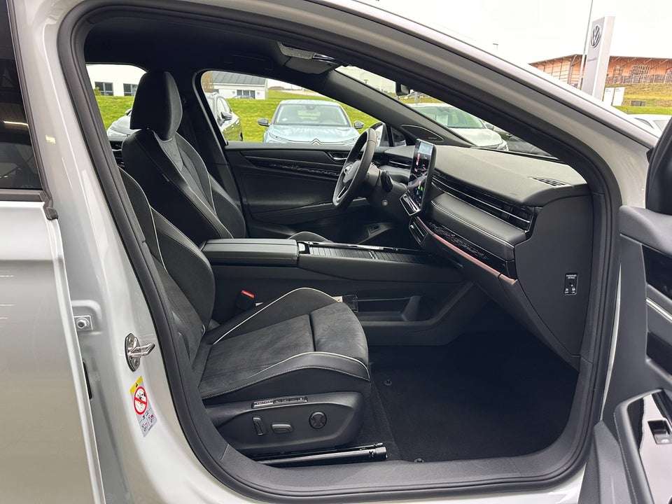 VW ID.7 77 Pro Tourer 5d