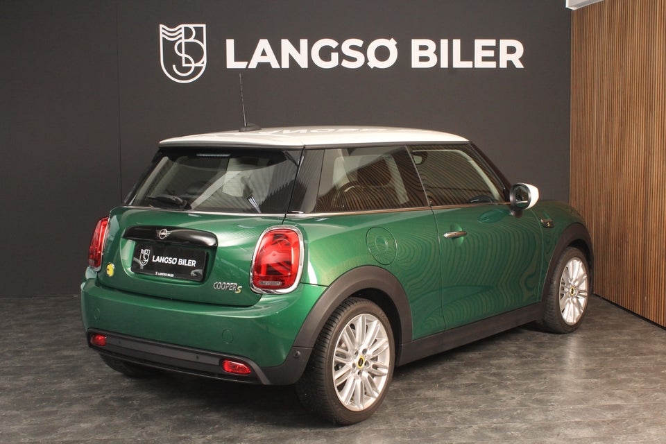 MINI Cooper SE Classic Trim 3d