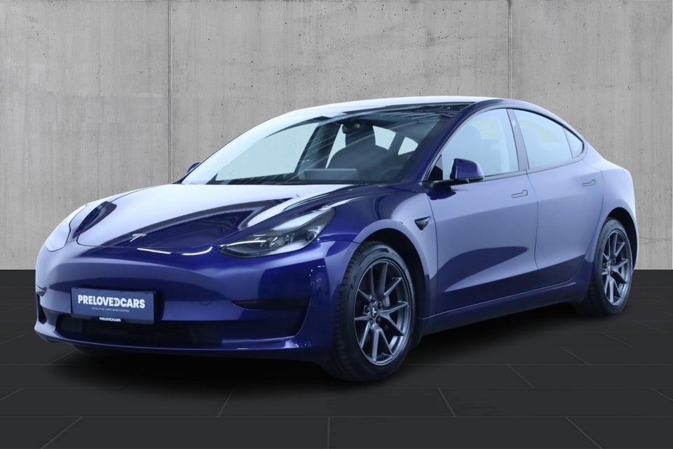 Tesla Model 3 Standard Range+ RWD 4d