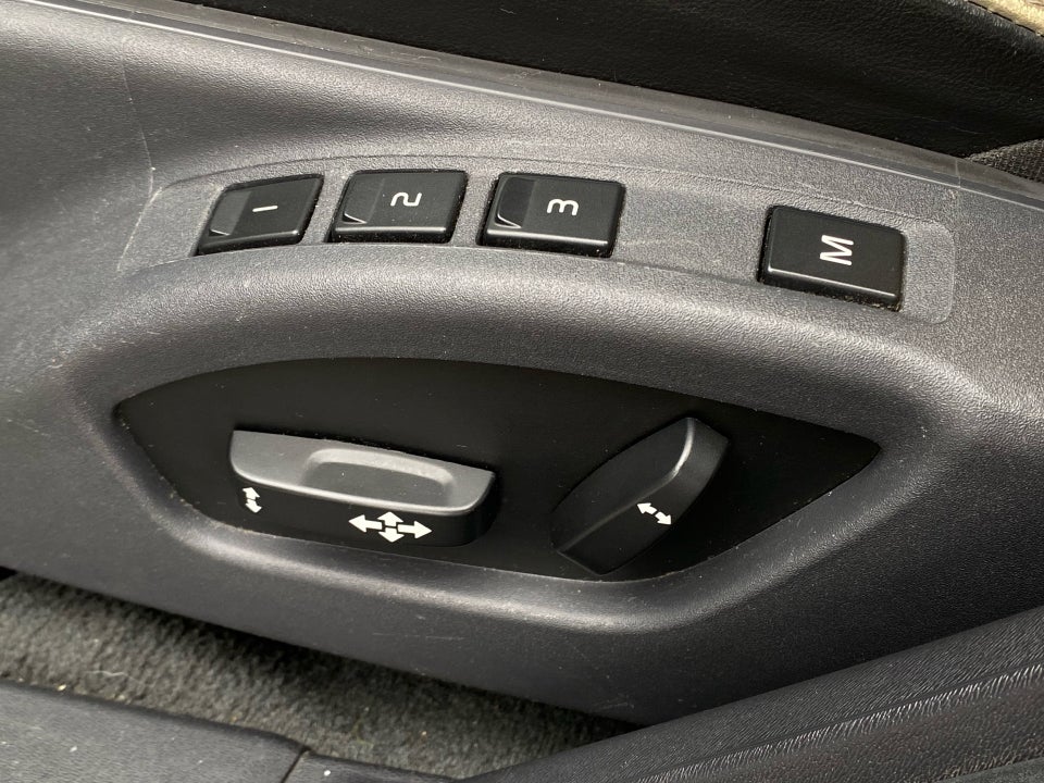 Volvo V60 1,6 T4 180 Summum aut. 5d