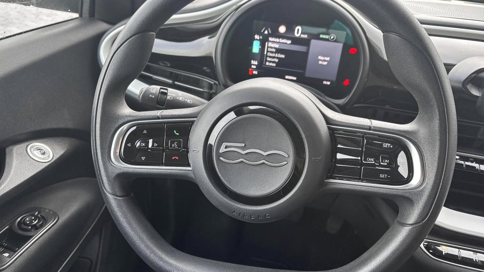 Fiat 500e 24 Action 3d