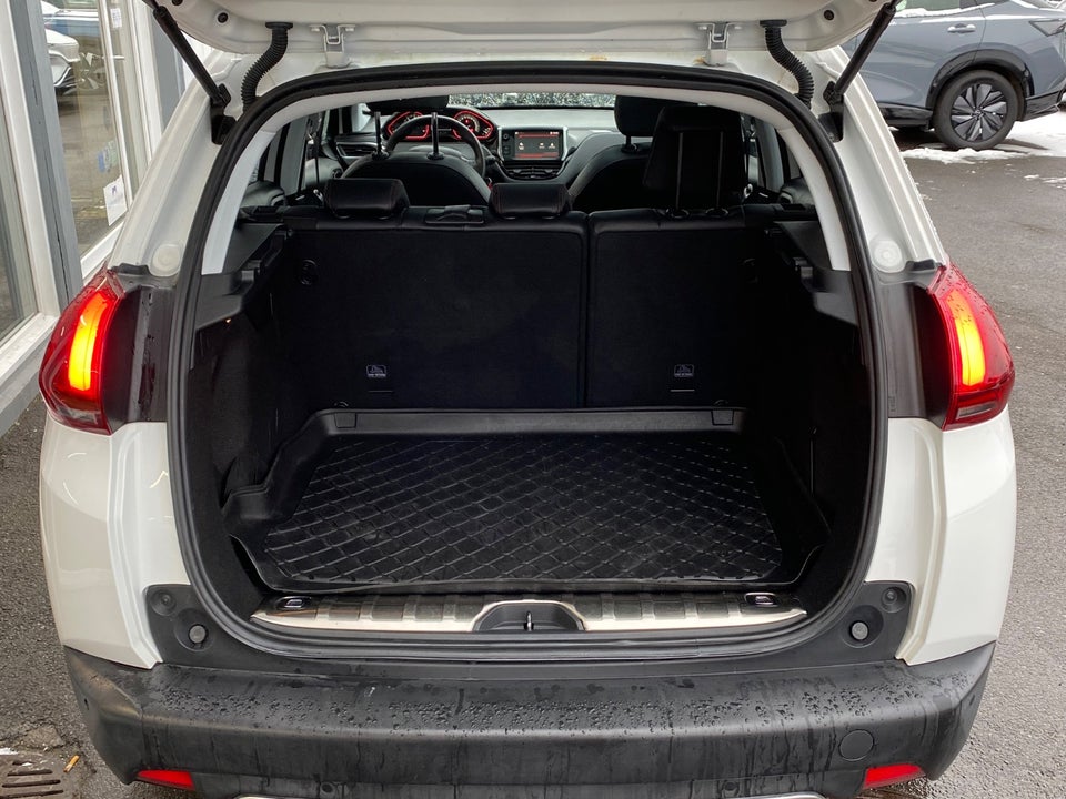 Peugeot 2008 1,5 BlueHDi 120 GT Line Sky EAT6 5d