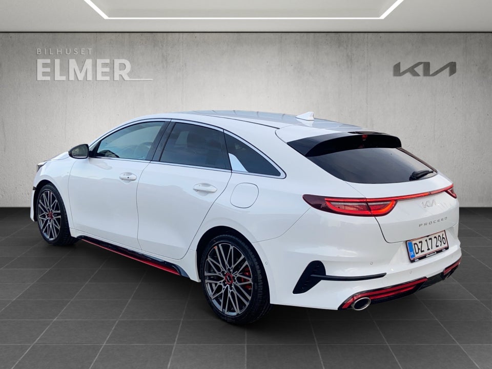 Kia ProCeed 1,6 T-GDi GT DCT 5d