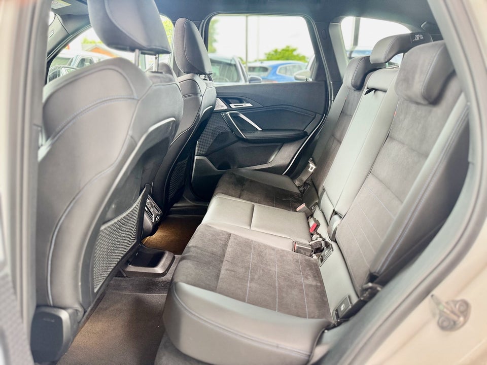 BMW iX1 xDrive30 Fully Charged M-Sport 5d