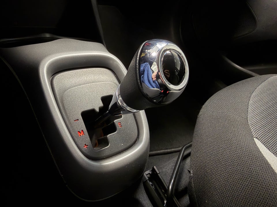 Toyota Aygo 1,0 VVT-i x-press x-shift 5d