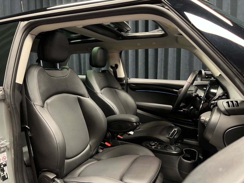 MINI Cooper SE Edition Premium Plus 3d