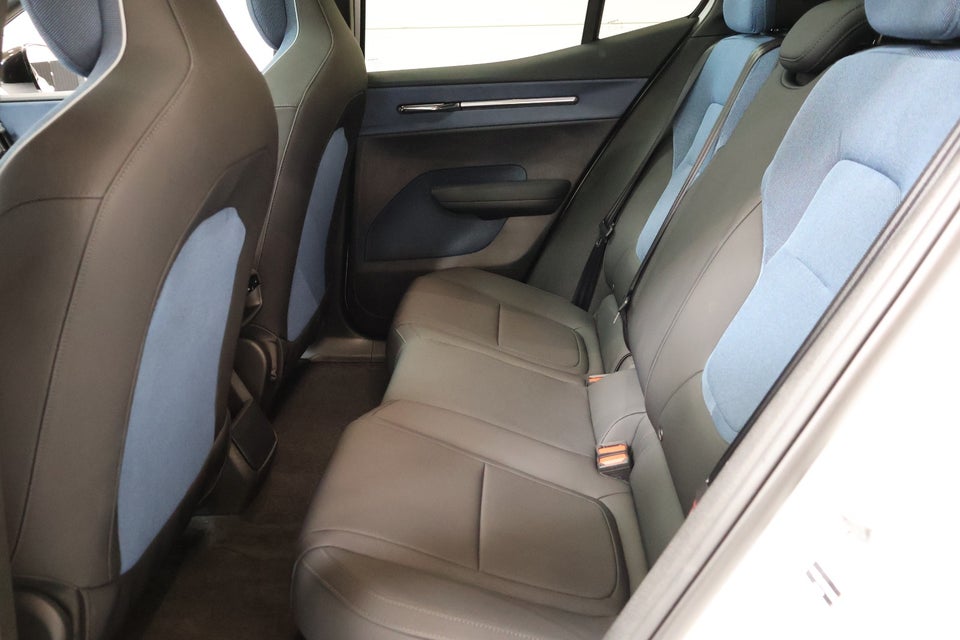 Volvo EX30 Extended Range Ultra 5d