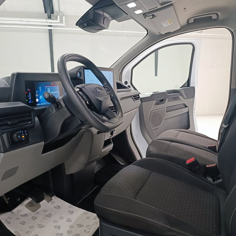 Ford Transit Custom 300 L2 2,0 EcoBlue Trend aut.