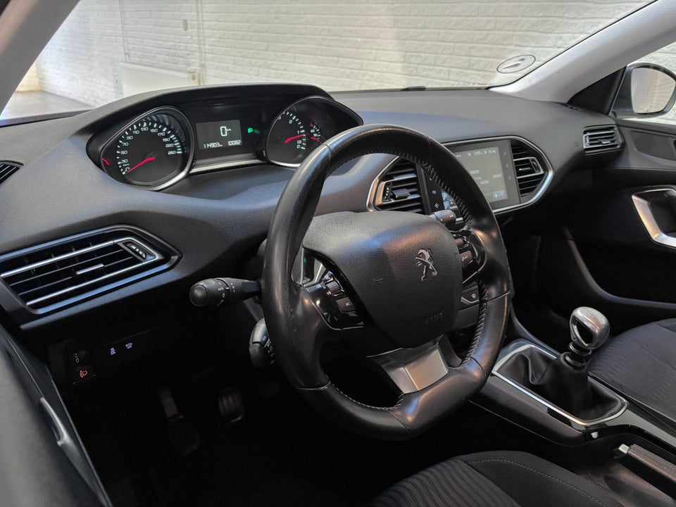 Peugeot 308 1,6 BlueHDi 120 Active SW 5d