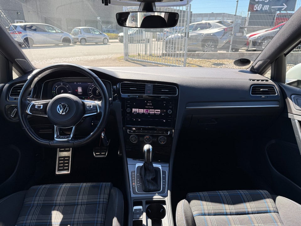 VW Golf VII 1,4 GTE DSG 5d