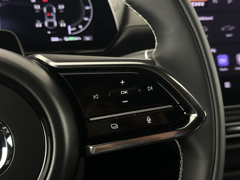 Mazda 6e Takumi Long Range 5d