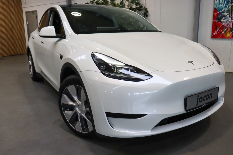 Tesla Model Y RWD 5d