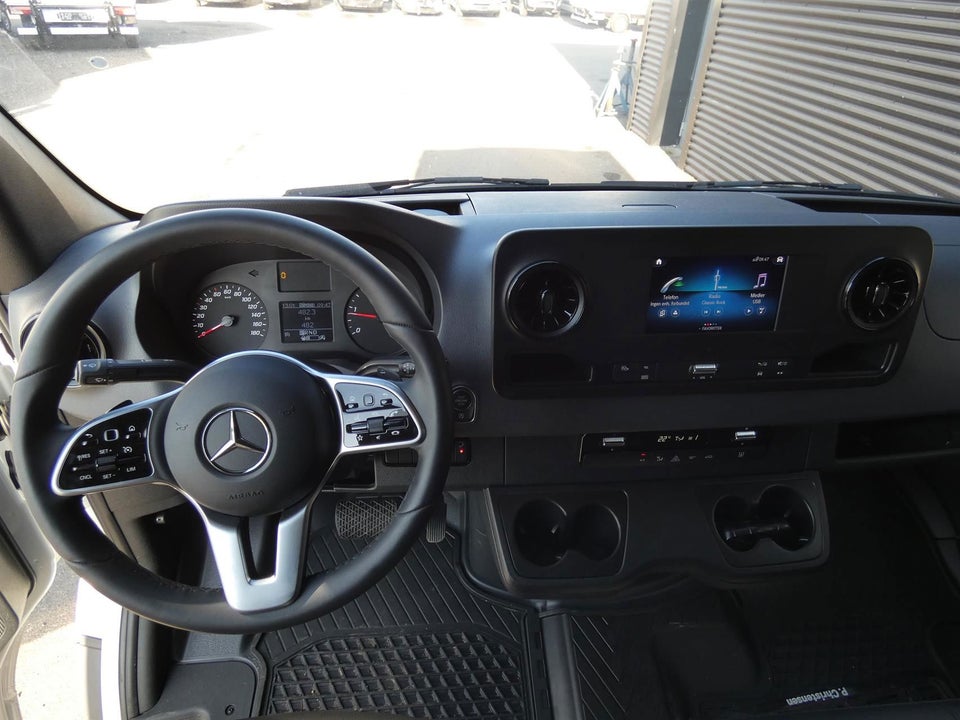 Mercedes Sprinter 317 2,0 CDi A3 Chassis aut. RWD 2d