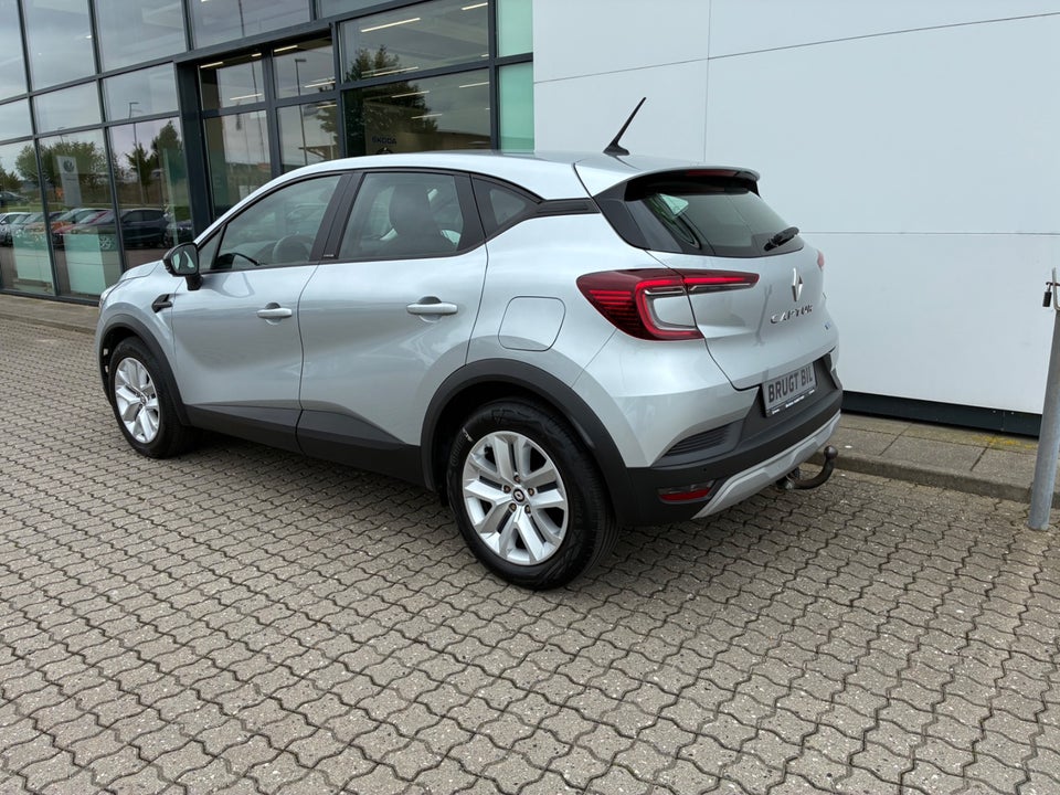 Renault Captur 1,6 E-Tech Zen 5d
