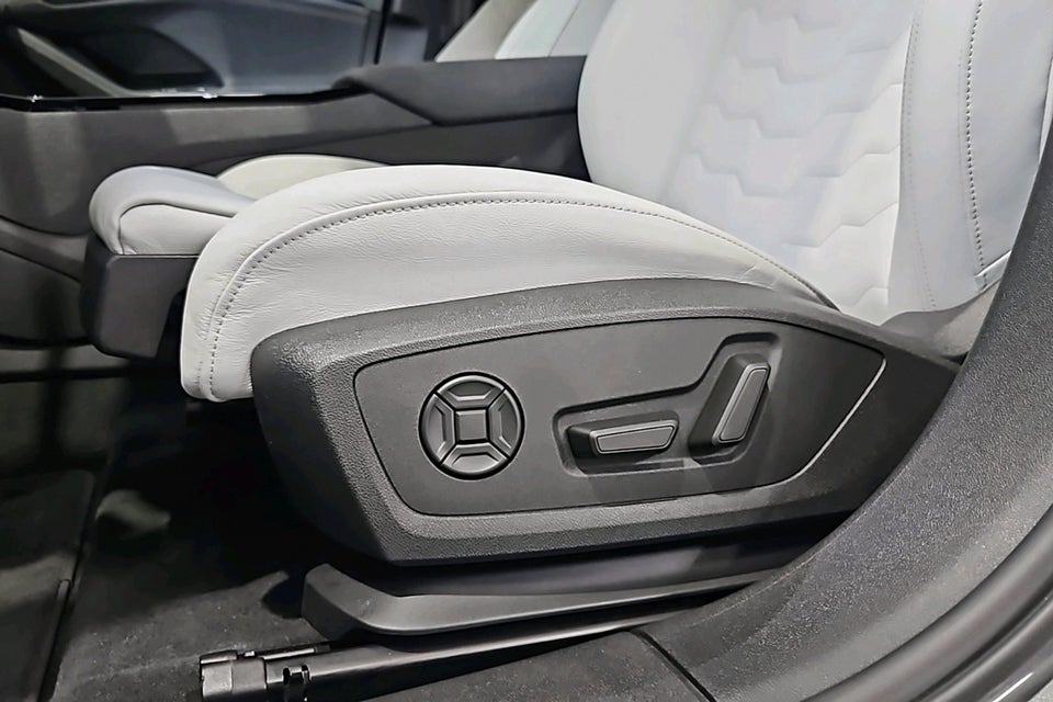 Audi A6 e-tron S-line plus Avant 5d
