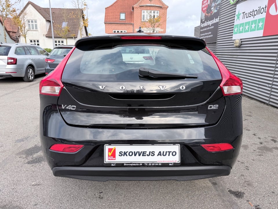 Volvo V40 2,0 D2 120 Kinetic 5d