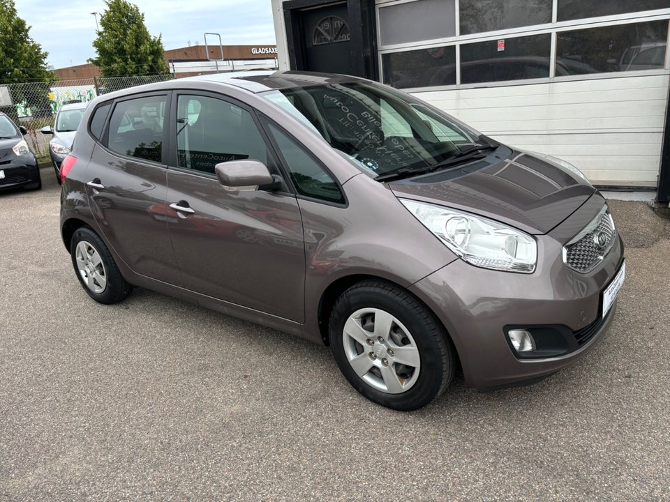 Kia Venga 1,4 CRDi 90 Exclusive 5d