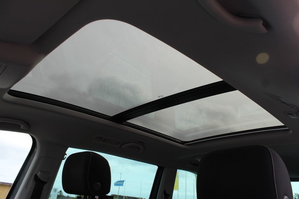 VW Sharan 2,0 TDi 140 Cup DSG 7prs 5d