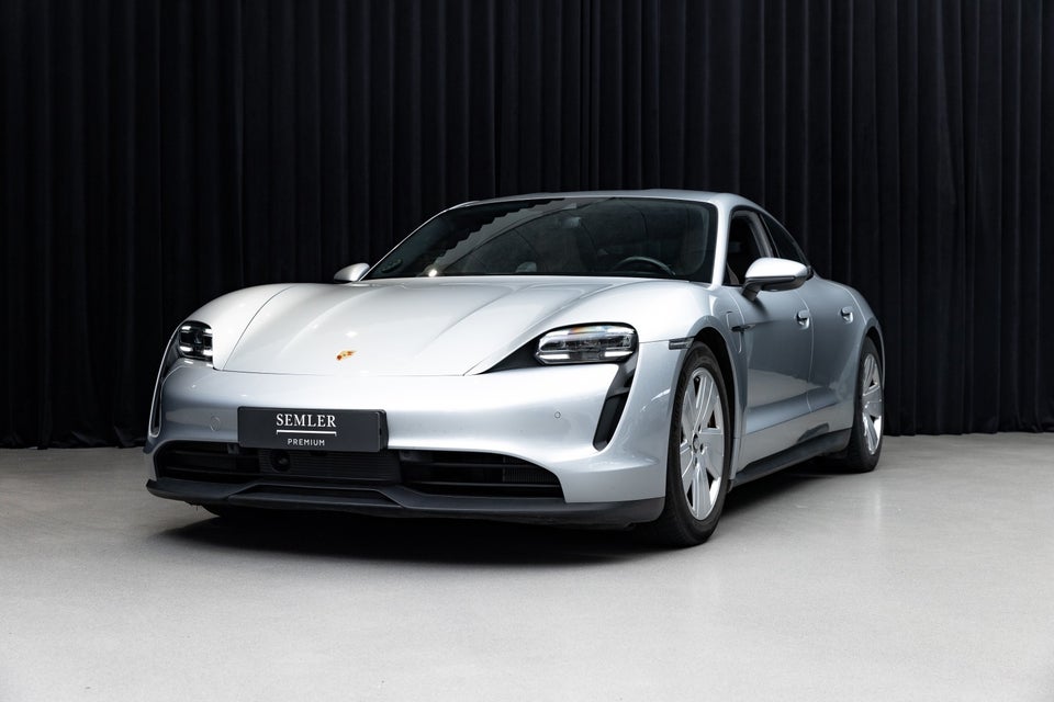Porsche Taycan Performance+ 4d