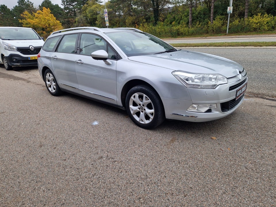 Citroën C5 2,0 HDi 140 Comfort Tourer 5d