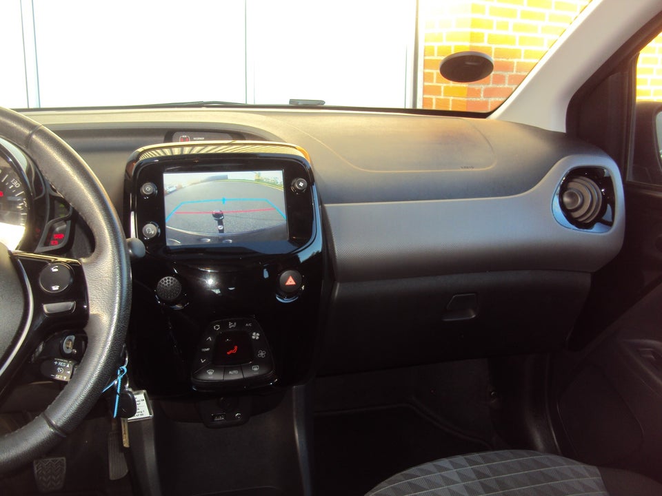 Peugeot 108 1,0 e-VTi 72 Final Edition 5d