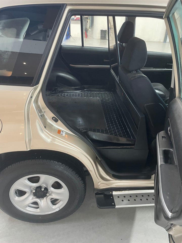 Suzuki Grand Vitara 1,9 DDiS GLS Van 5d