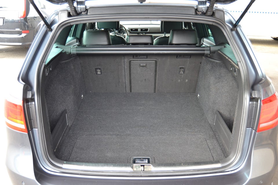 VW Passat 2,0 TDi 140 Highline Variant DSG BMT 5d