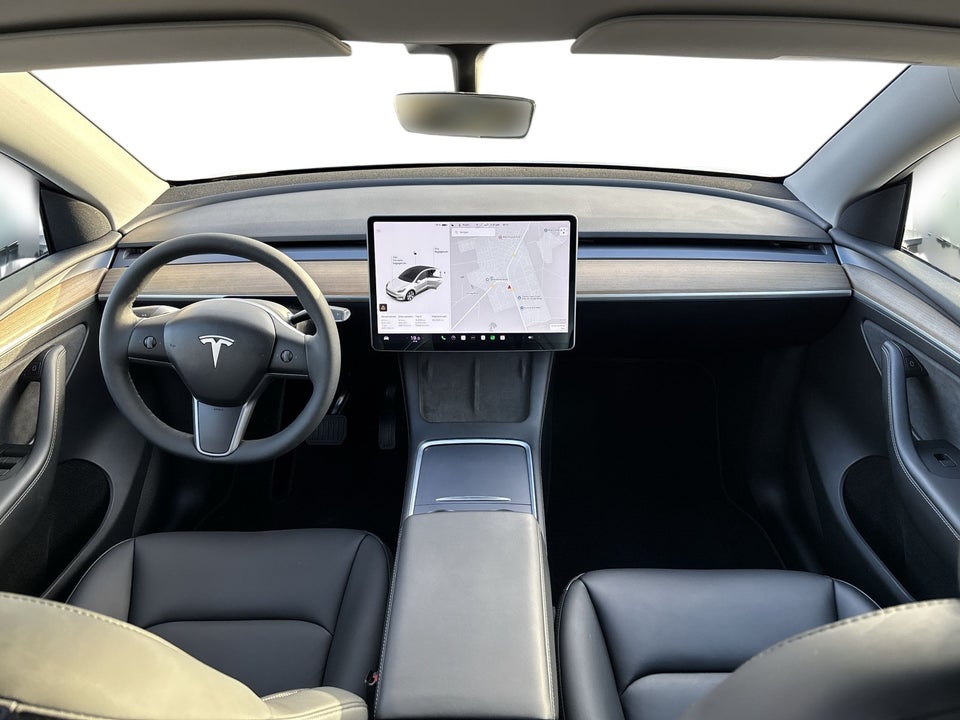 Tesla Model Y Long Range AWD 5d