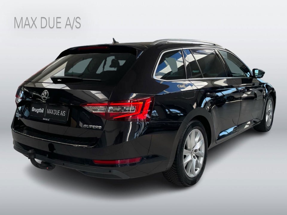 Skoda Superb 2,0 TDi 150 Style Combi DSG 5d