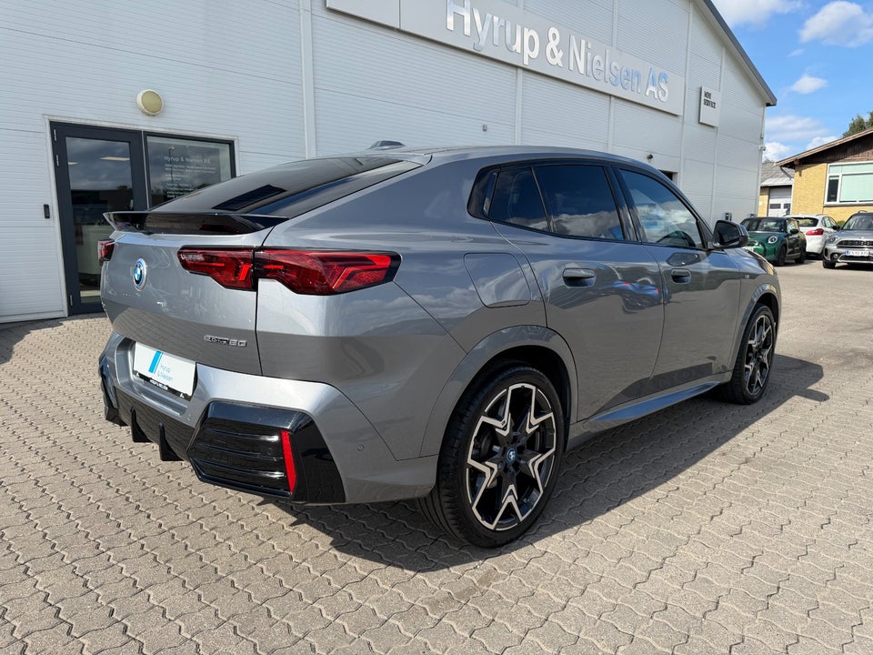 BMW iX2 eDrive20 M-Sport Premium 5d