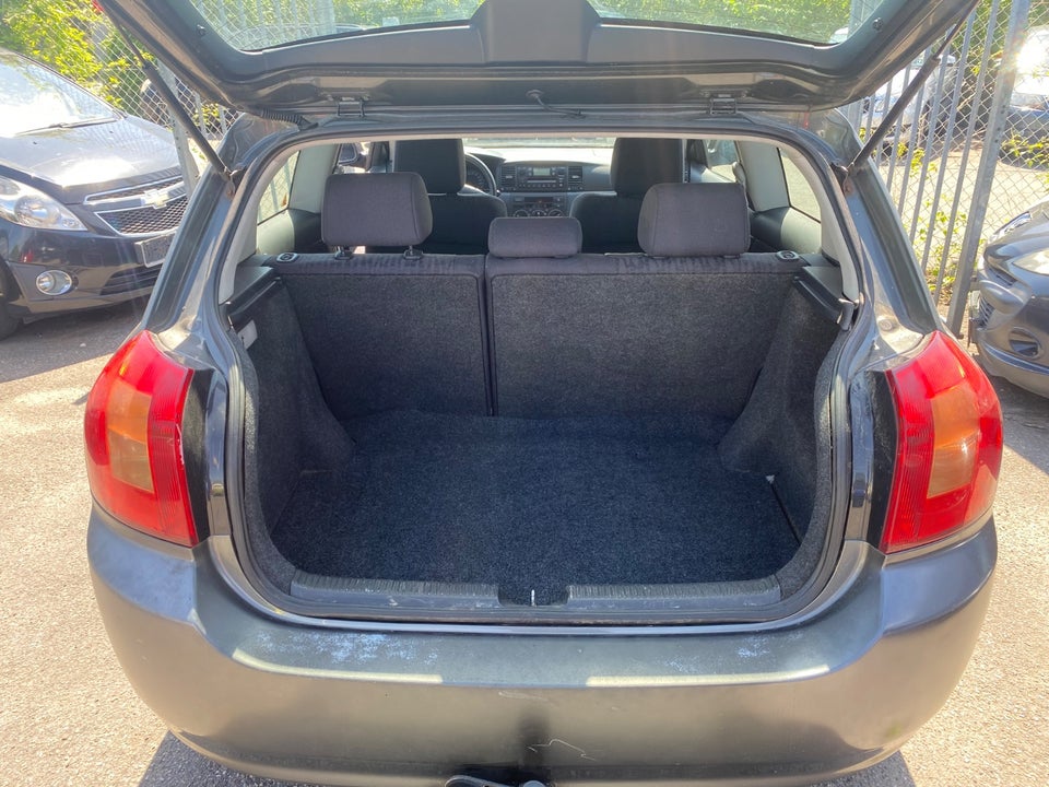 Toyota Corolla 1,4 Terra 3d
