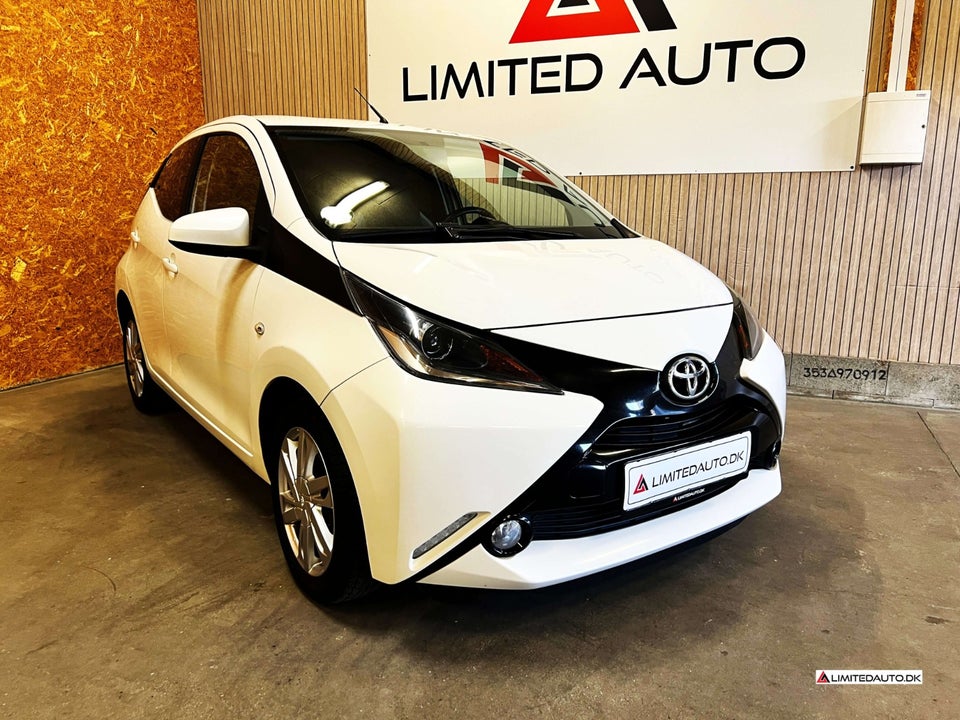 Toyota Aygo 1,0 VVT-i x-press 5d