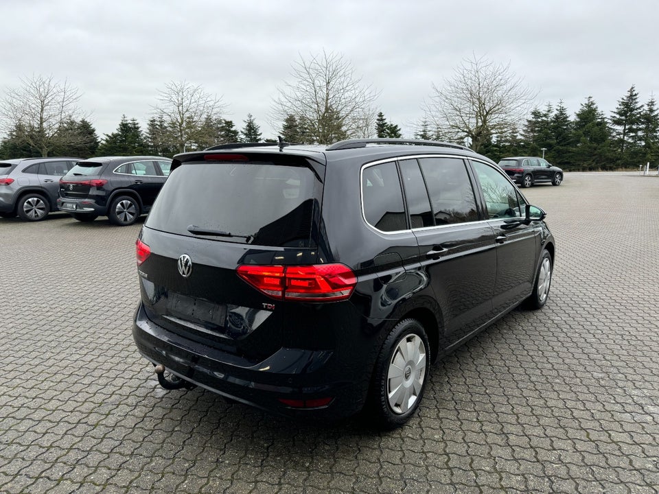 VW Touran 1,6 TDi 115 Comfortline 7prs 5d