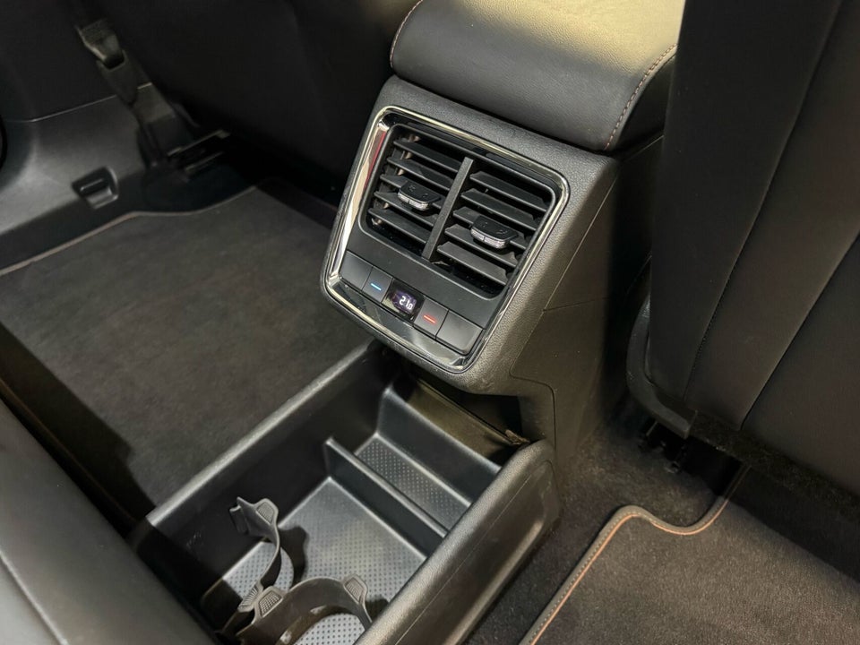 Skoda Enyaq 80 iV Design Selection 5d