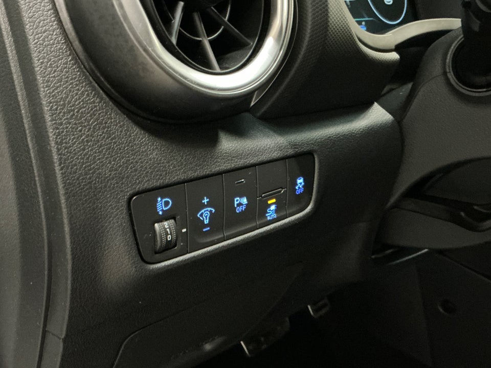 Hyundai Kona 39 EV Essential 5d