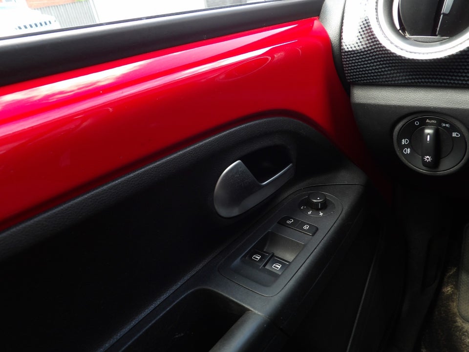 VW Up! 1,0 MPi 60 Move Up! BMT 5d