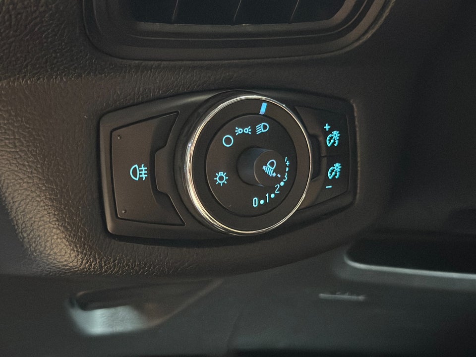 Ford B-MAX 1,0 SCTi 100 Titanium 5d