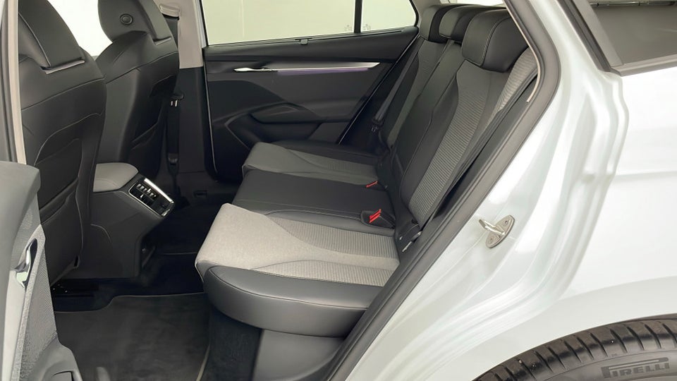 Skoda Enyaq 60 iV 5d