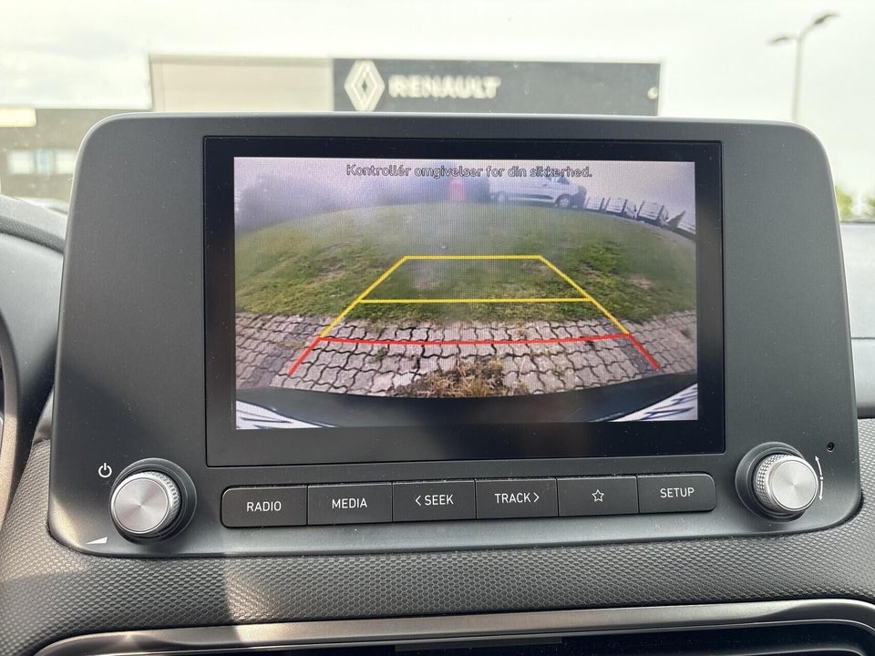 Hyundai Kona 39 EV Essential 5d