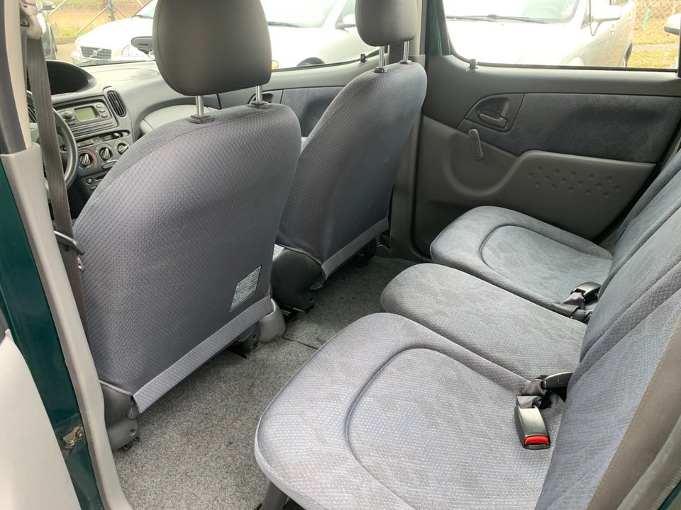 Toyota Yaris Verso 1,3 Luna 5d