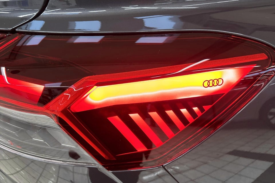 Audi Q4 e-tron performance 5d