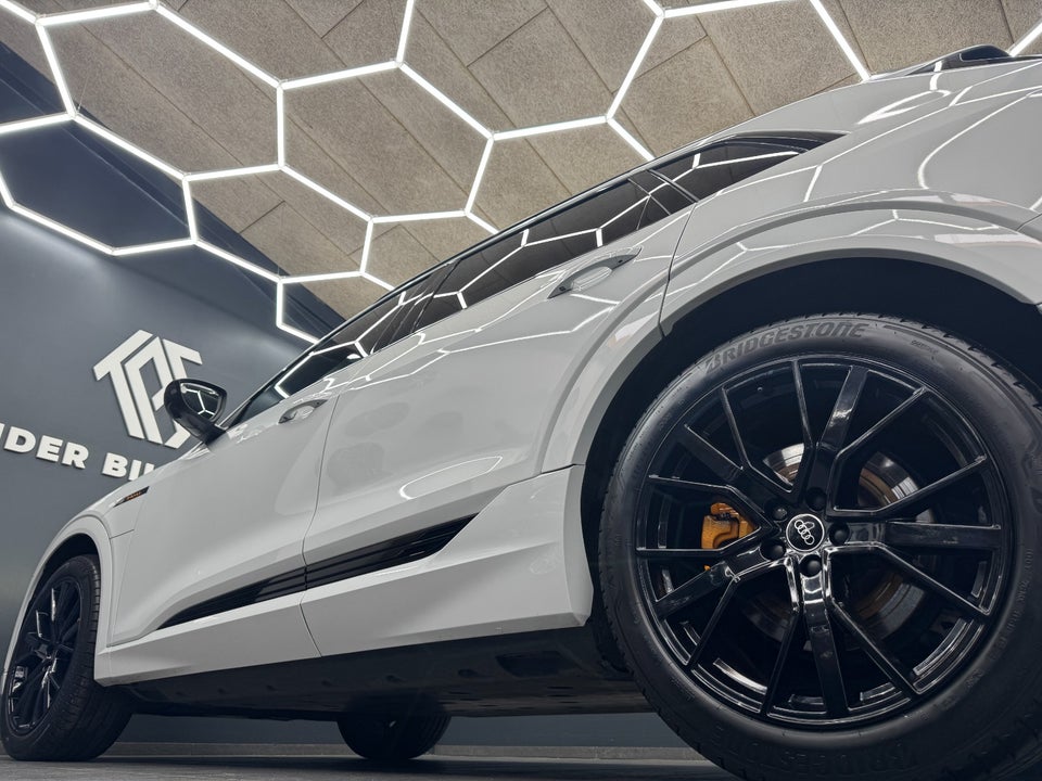 Audi e-tron 55 Black Edition S-line quattro 5d
