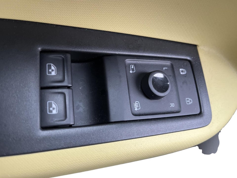 VW ID.Buzz 77 Pro SWB 5d