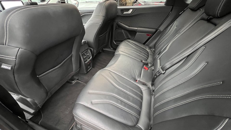 Ford Kuga 2,5 PHEV Vignale CVT 5d